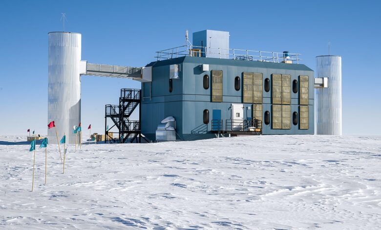 Il Whistleblower di Raytheon Svela l'Utilizzo di Armi a Energia Diretta da una "Stazione Scientifica" in Antartide News Academy Italia